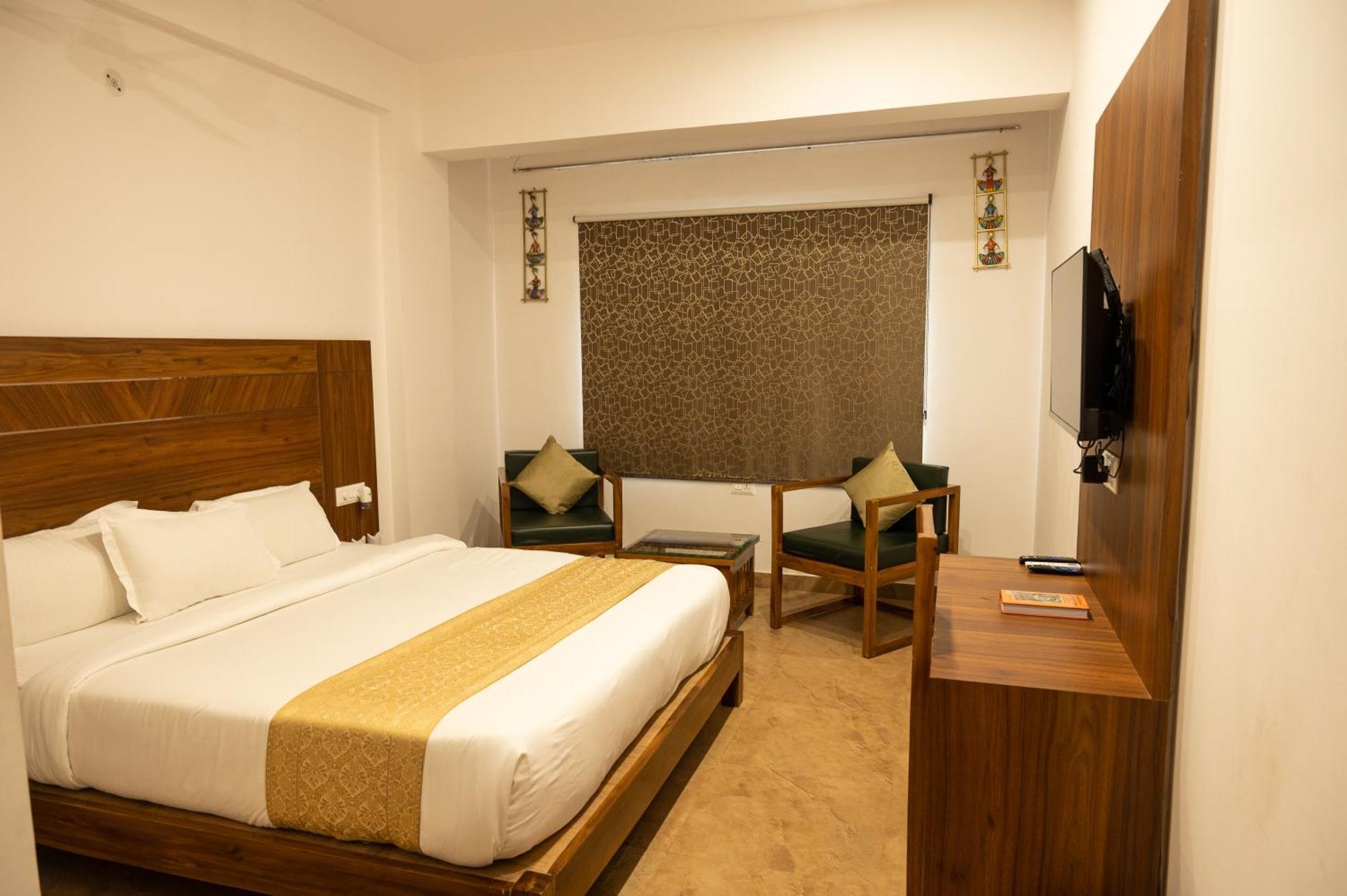 Amritara Ramila Kutir Hotel Ayodhya Luaran gambar