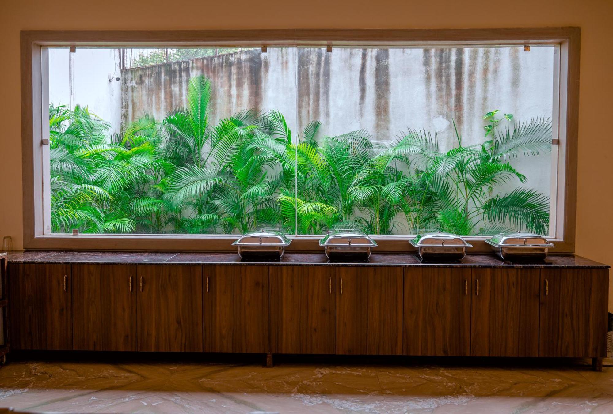 Amritara Ramila Kutir Hotel Ayodhya Luaran gambar