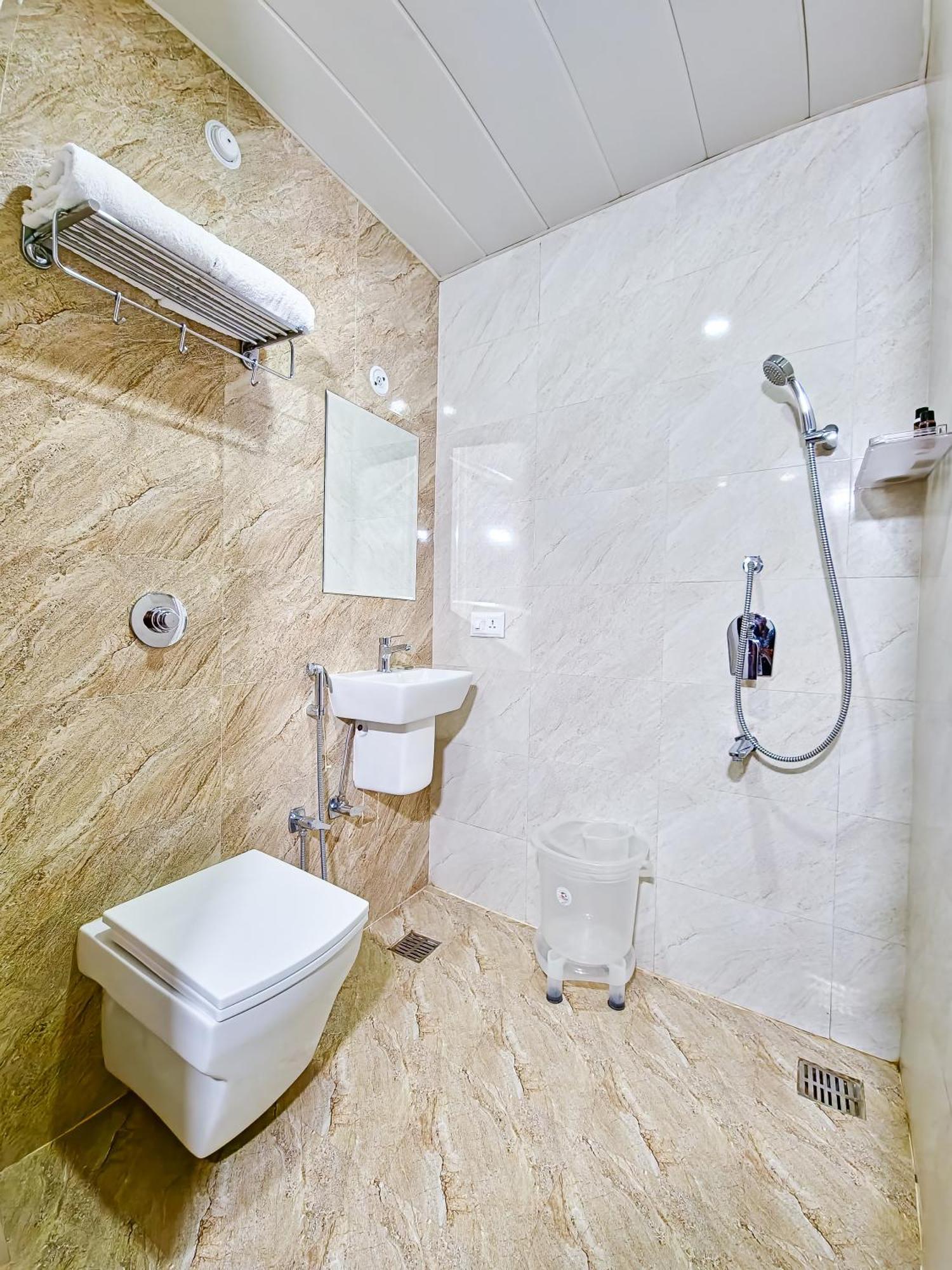 Amritara Ramila Kutir Hotel Ayodhya Luaran gambar