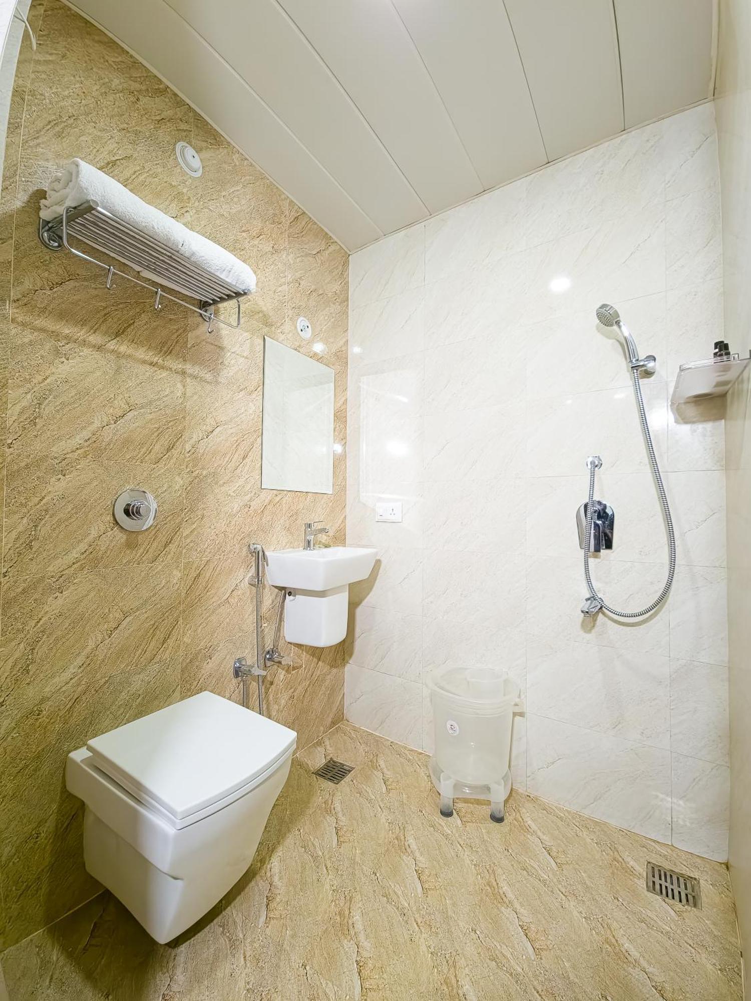 Amritara Ramila Kutir Hotel Ayodhya Luaran gambar