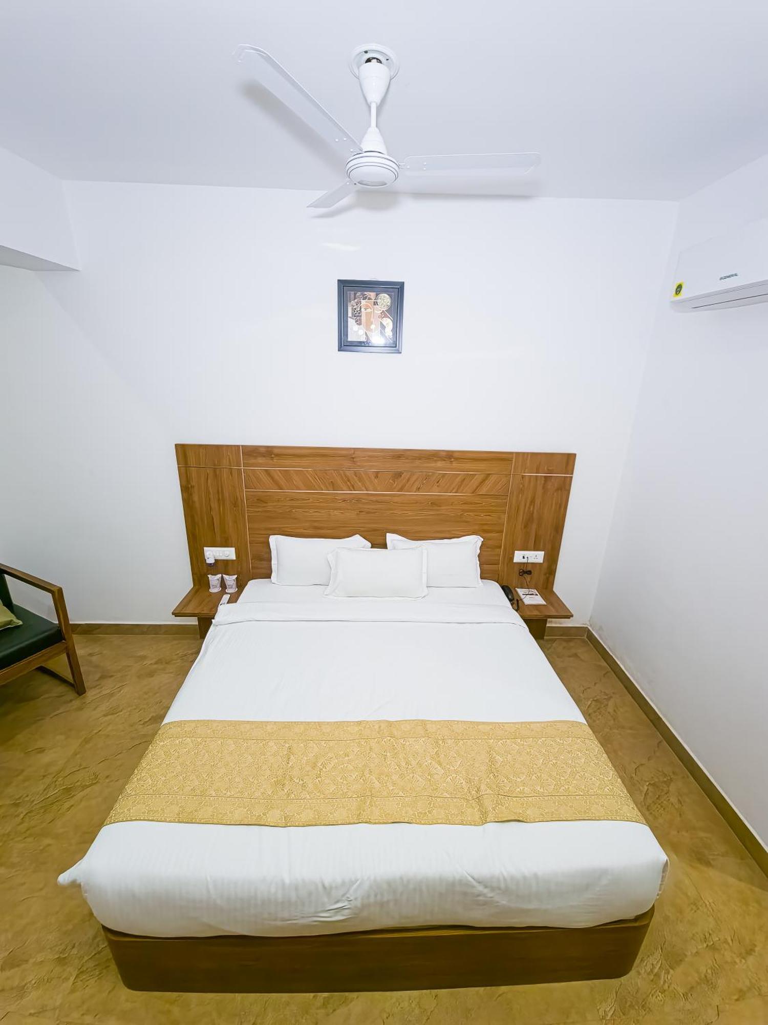 Amritara Ramila Kutir Hotel Ayodhya Luaran gambar
