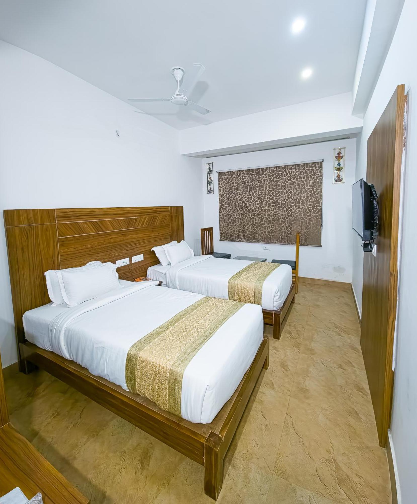 Amritara Ramila Kutir Hotel Ayodhya Luaran gambar